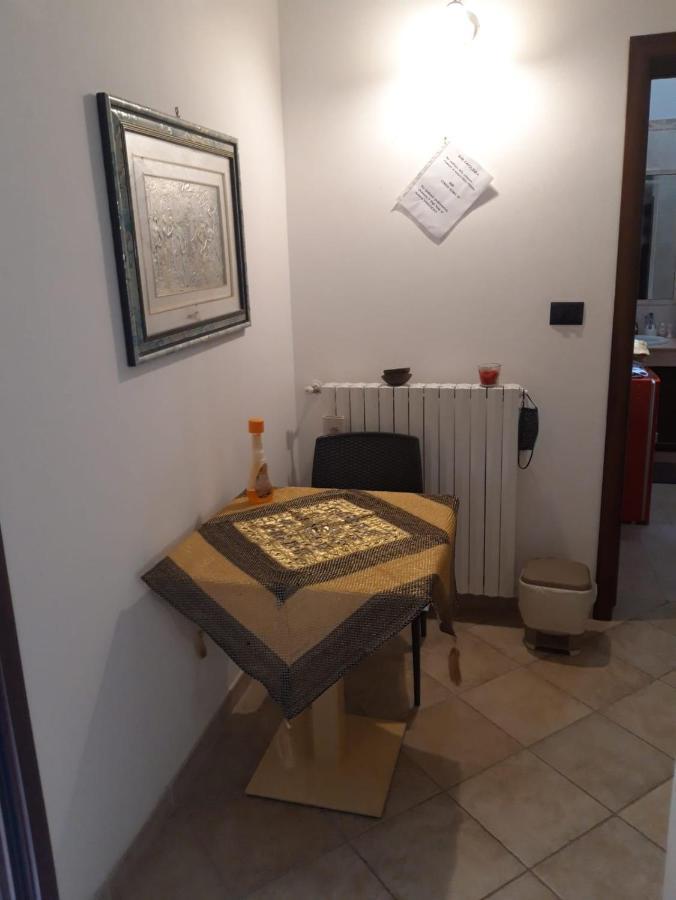Bed and Breakfast Casa Ale Бриндизи Экстерьер фото